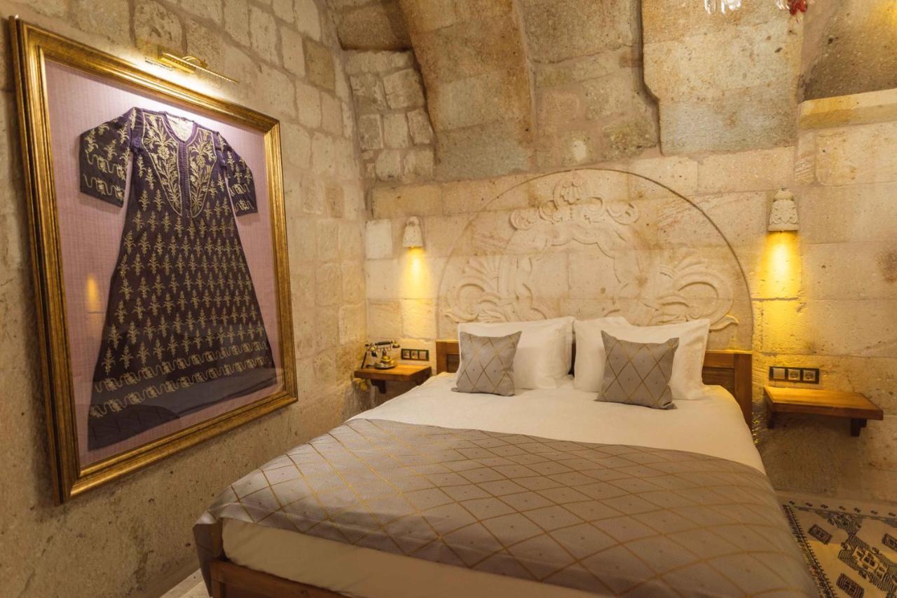 Hotel Solo Cave *