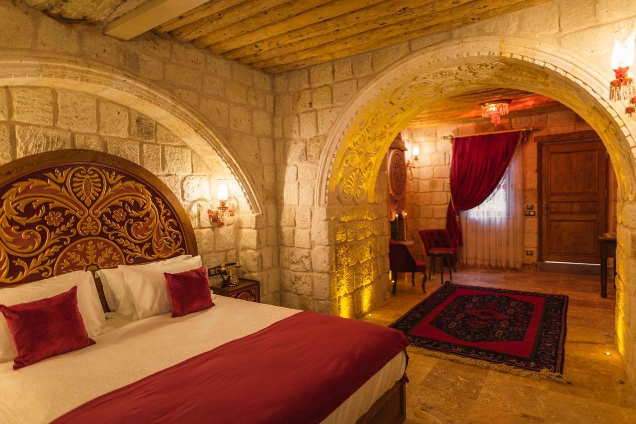 Solo Cave Hotel