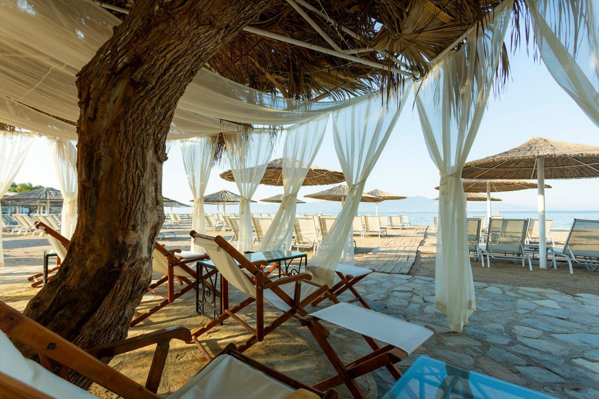 Charm Hotel 4*