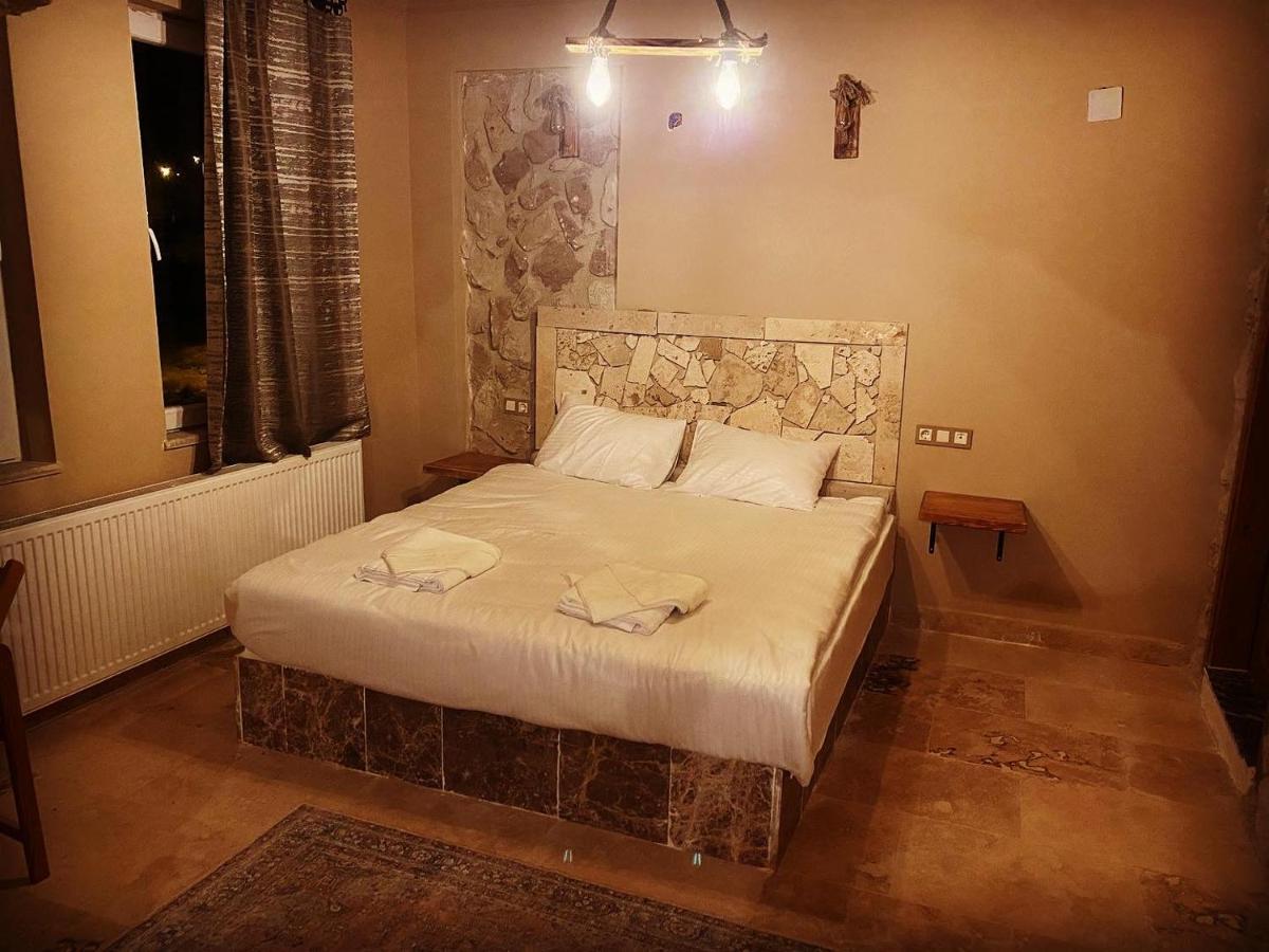 Ala Stone House Hotel *