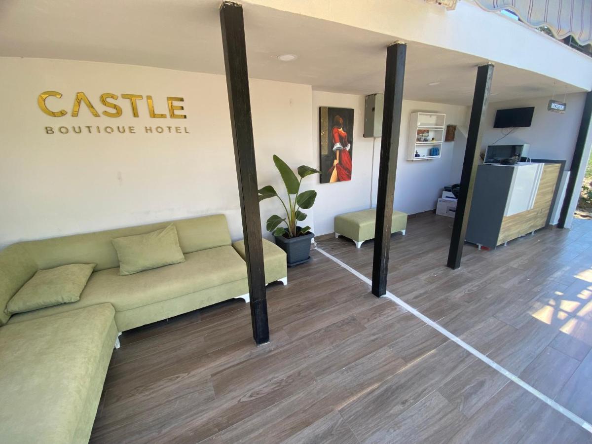 Castle Boutique *