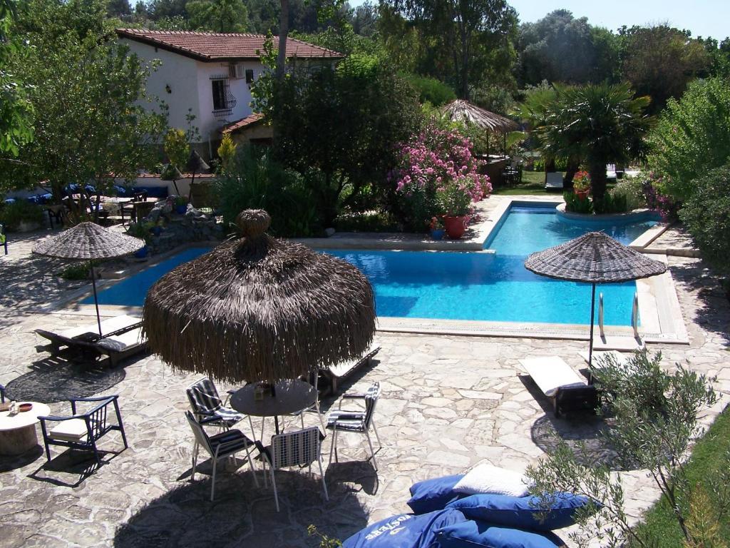 Bakkhos Guest house Kusadasi