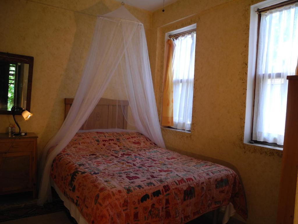 Daphne House 2*