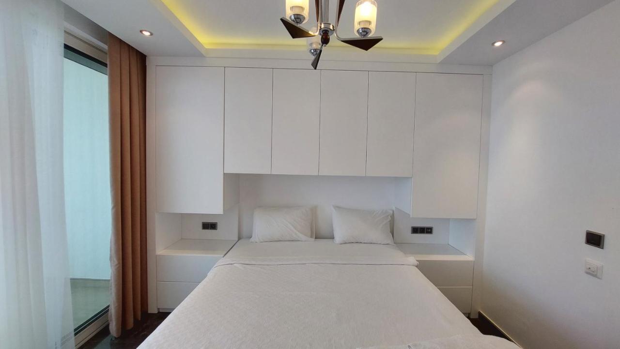 Elite Admiral Premium Residences Apartment