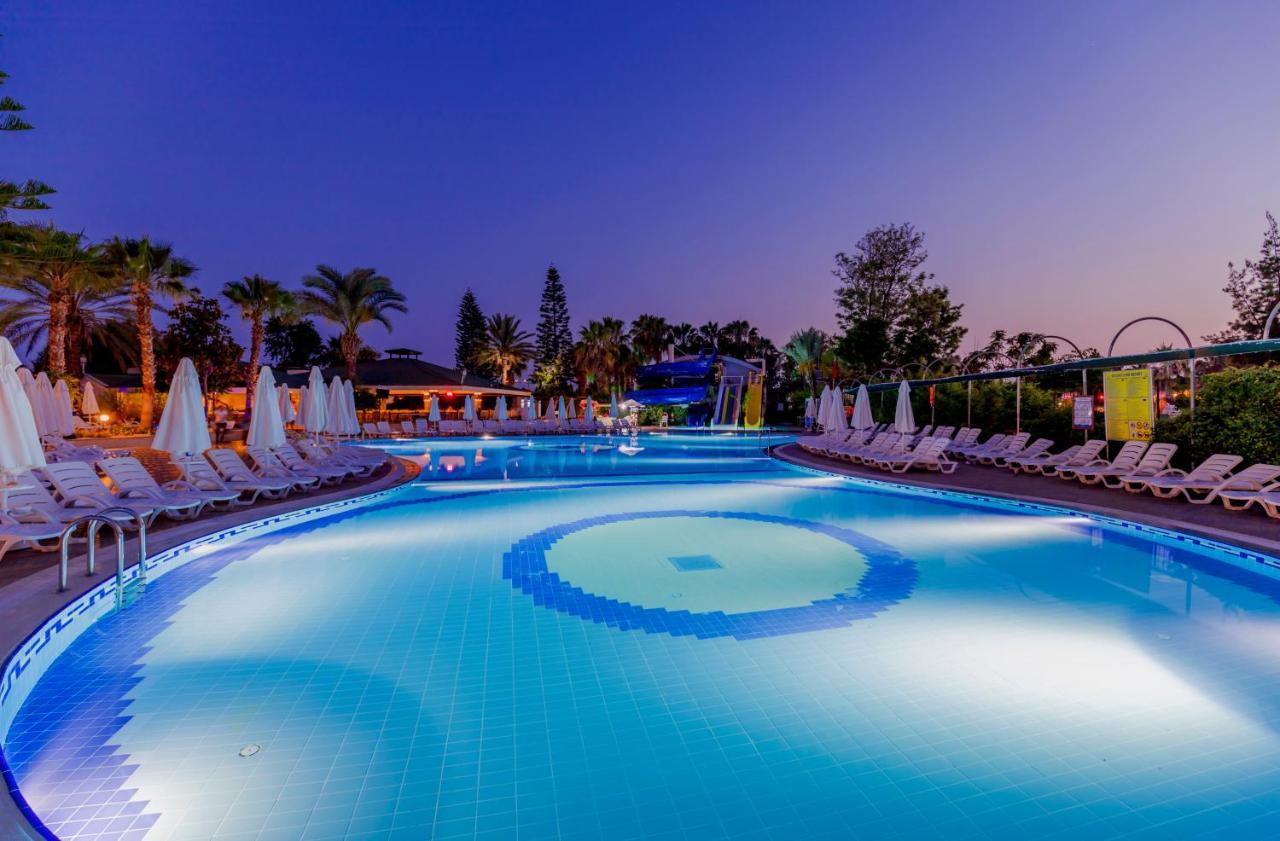 Holiday Park Resort Hotel