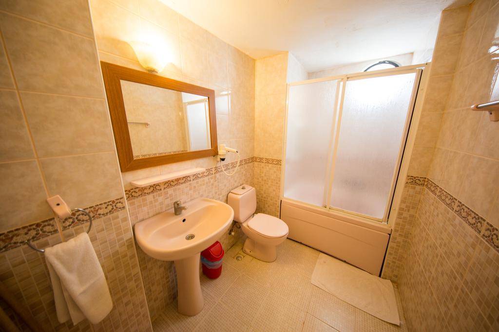 Tuntas Altinkum Aparthotel 3*
