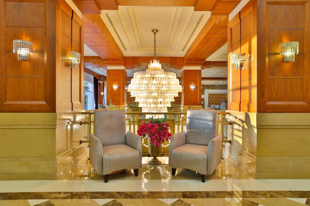Crystal De Luxe & Resort 5*