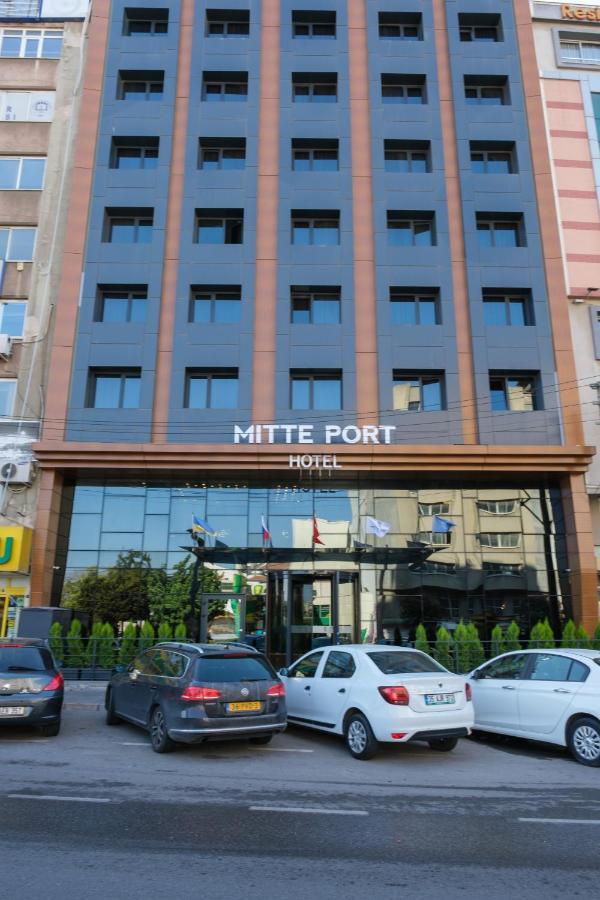 Mitte Port