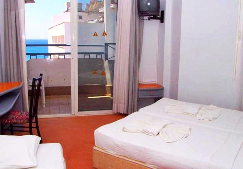 Temple Hotel 2*