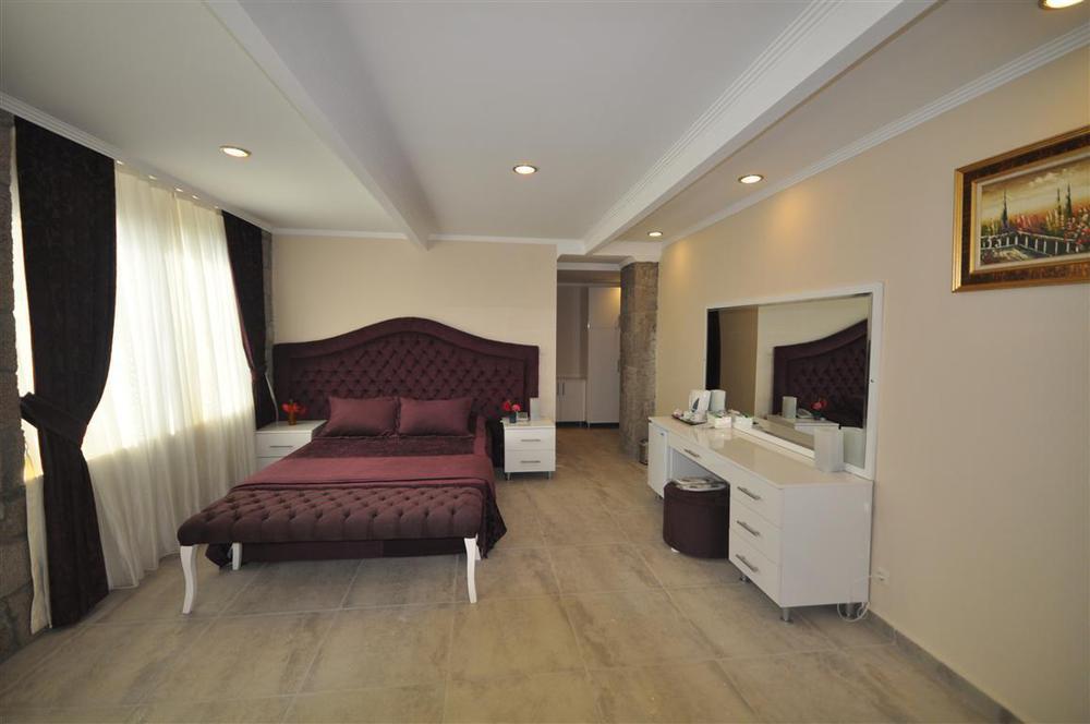 Hotel Dove & 4*