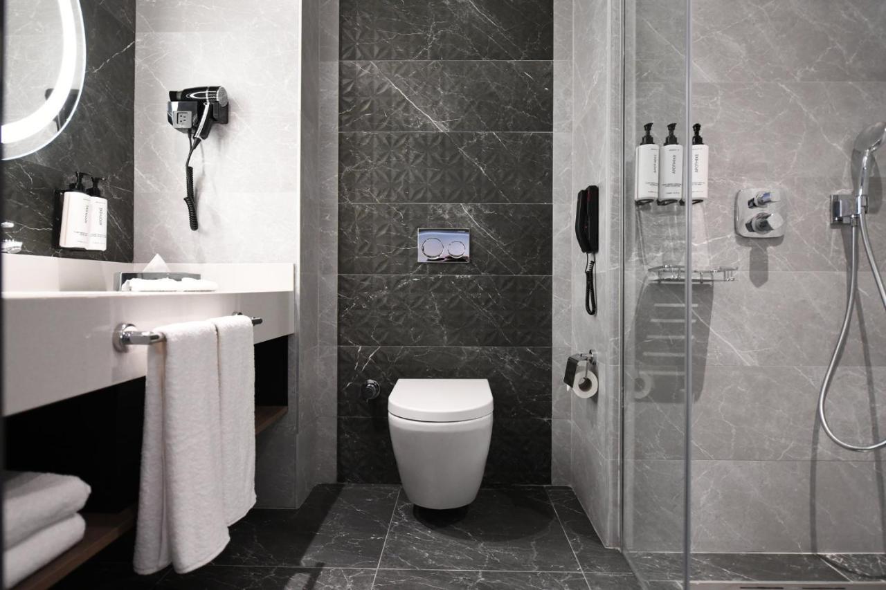 Crowne Plaza By Ihg 5*