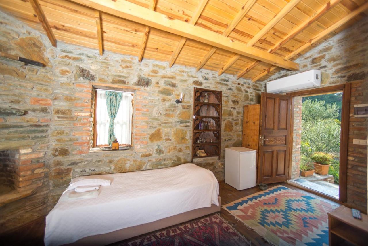 Heaven's Gate Lodge *