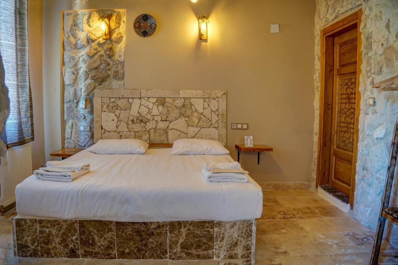 Ala Stone House Hotel