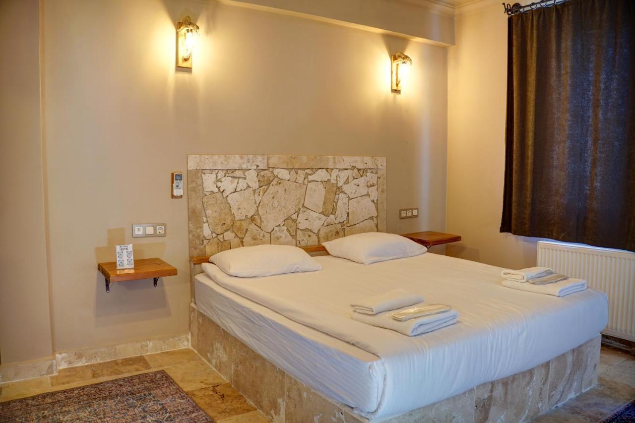 Ala Stone House Hotel *