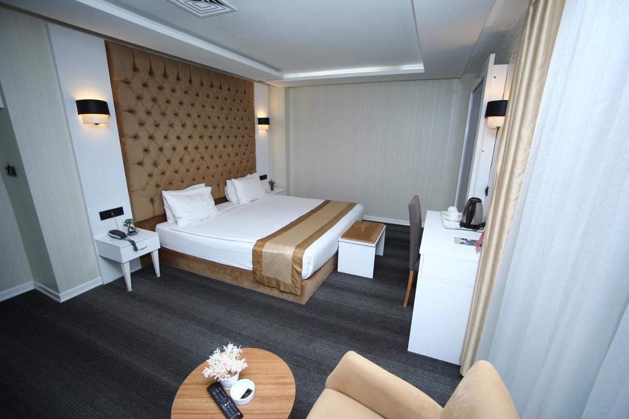 Grand Silay Hotel