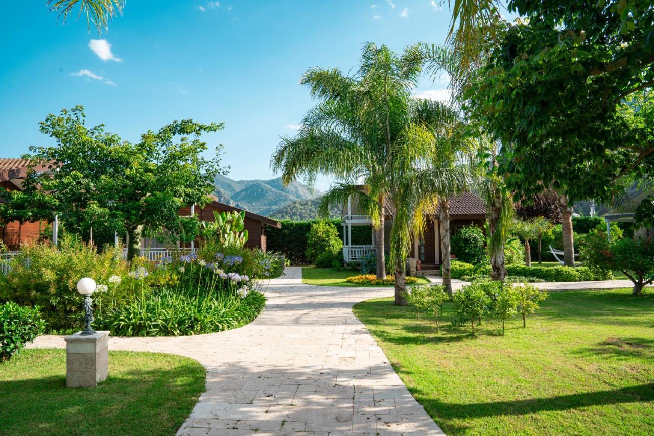 Hotel Hera Cirali