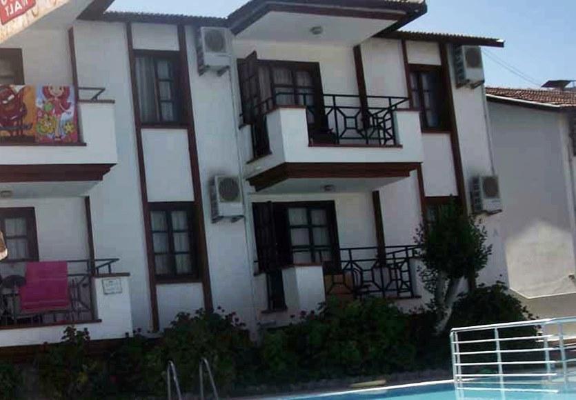 Pasha Apartment *