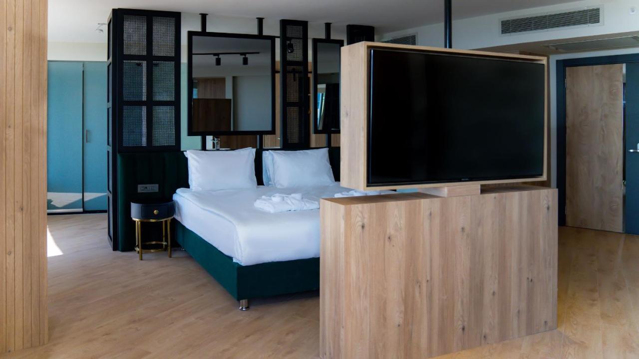 Alarcha & - Ultra Inc Manavgat