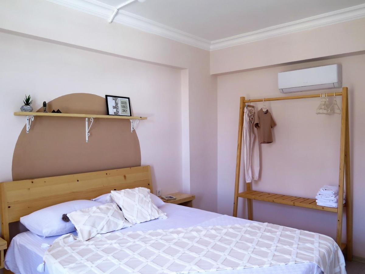 Santa Suites- Near Saint Nicholas Church Aparthotel *