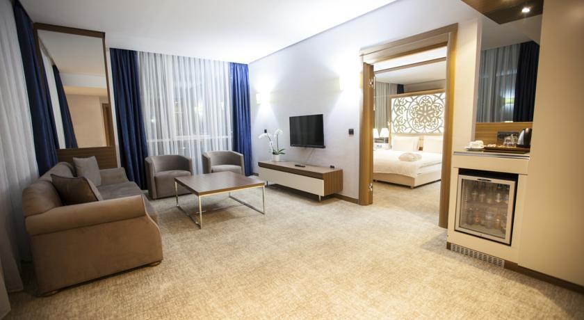 Hotel Downtown 5*