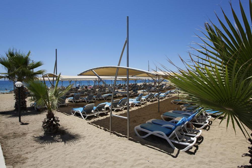 Larissa Club