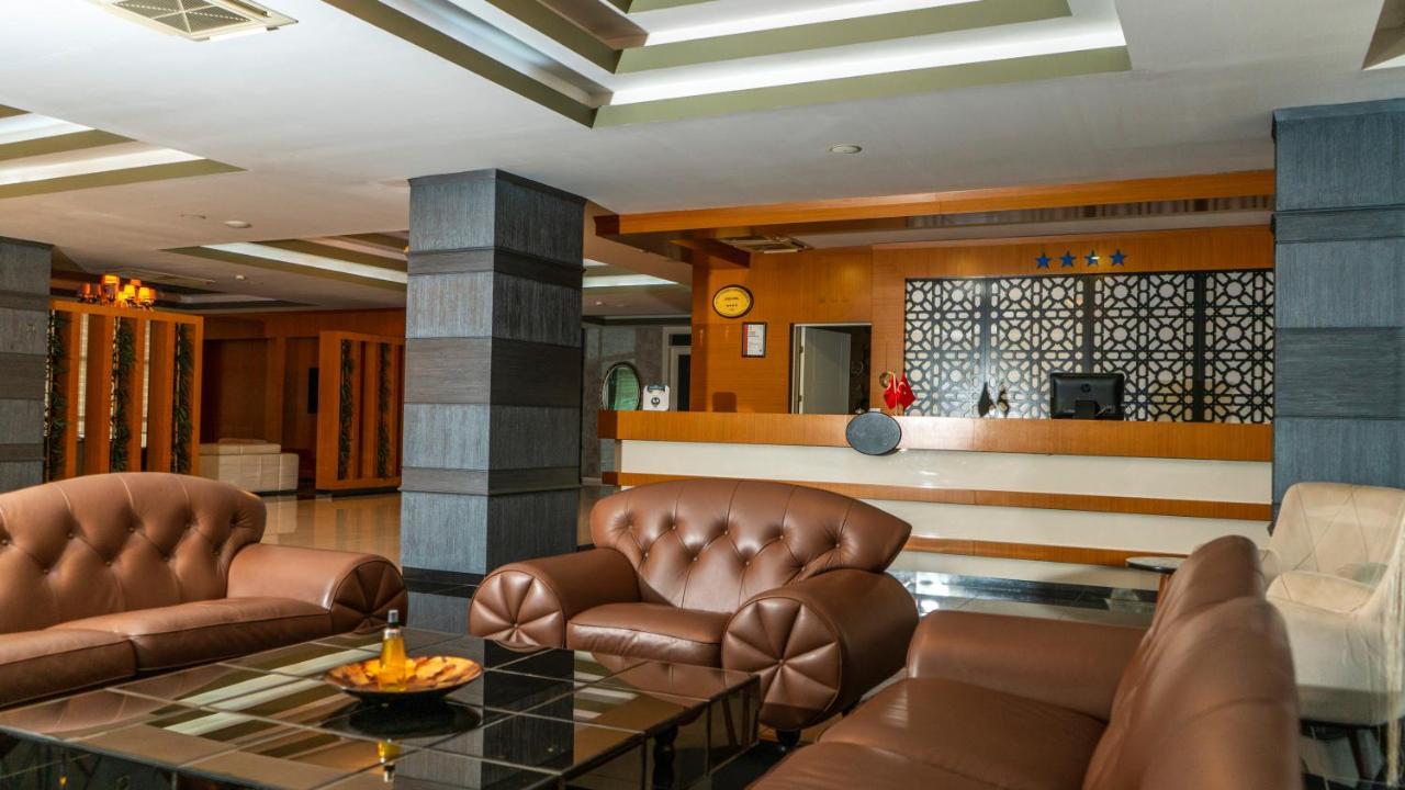 Hotel Mox Wellness & 4*