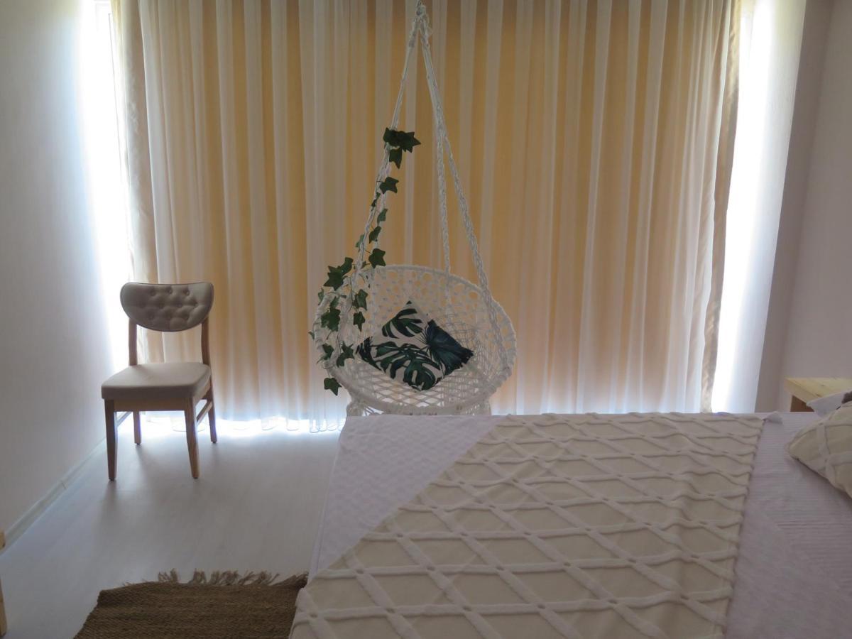 Aparthotel Santa Suites- Near Saint Nicholas Church