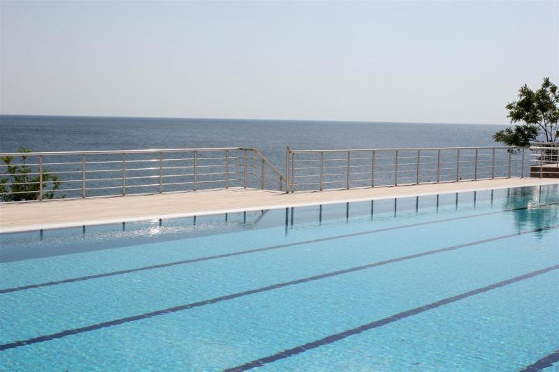 Hotel Selimpasa Konagi *