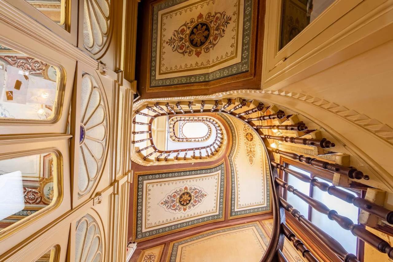 Hotel Bueyuekada Anastasia Meziki History Mansion Adalar