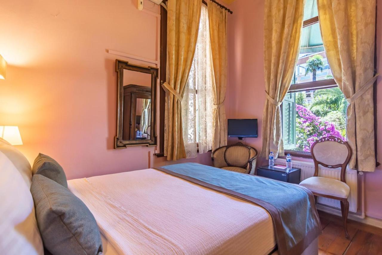 Hotel Bueyuekada Anastasia Meziki History Mansion
