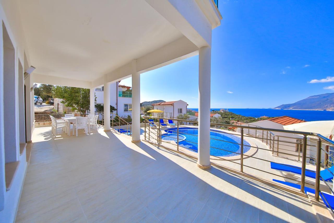 Blue Sea View - Peninsula Villa *