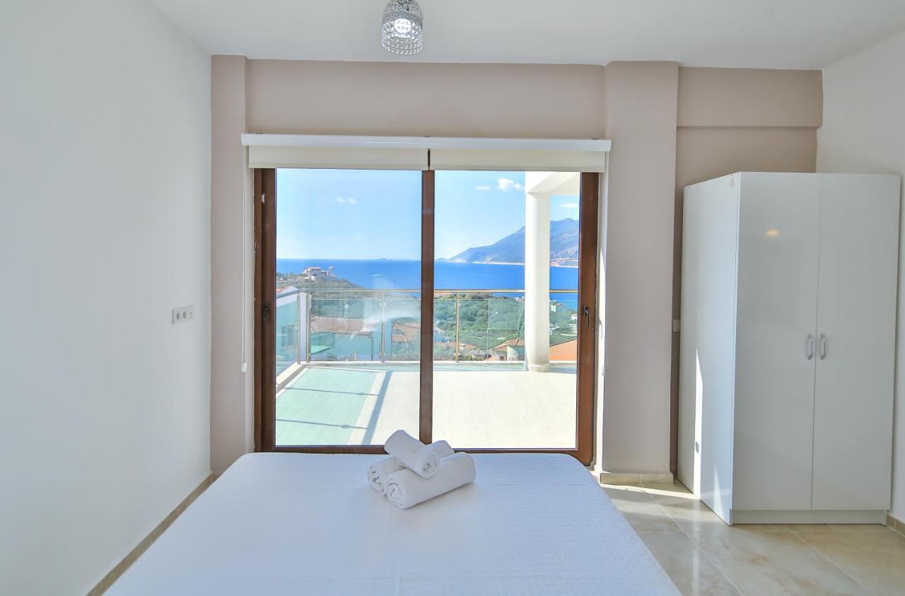 Blue Sea View - Peninsula