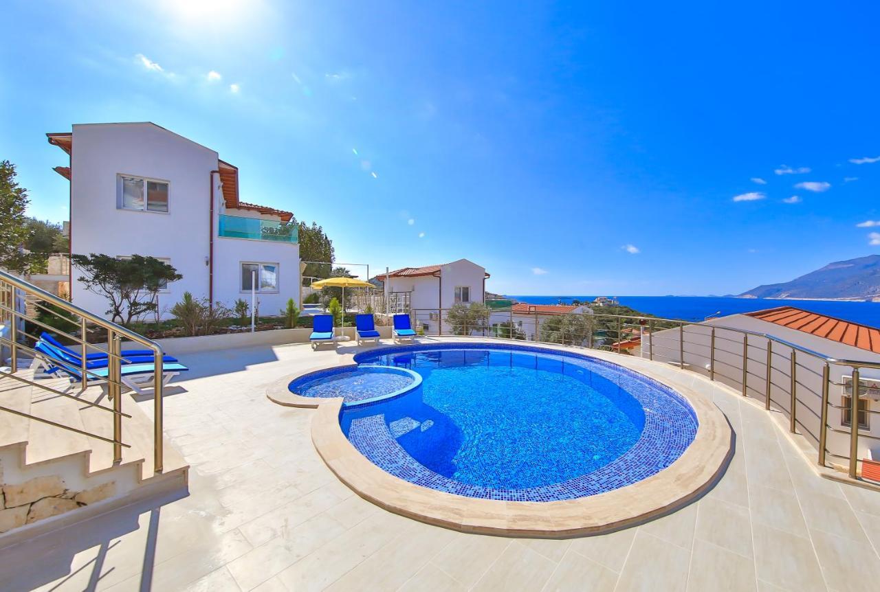 Blue Sea View - Peninsula Villa *
