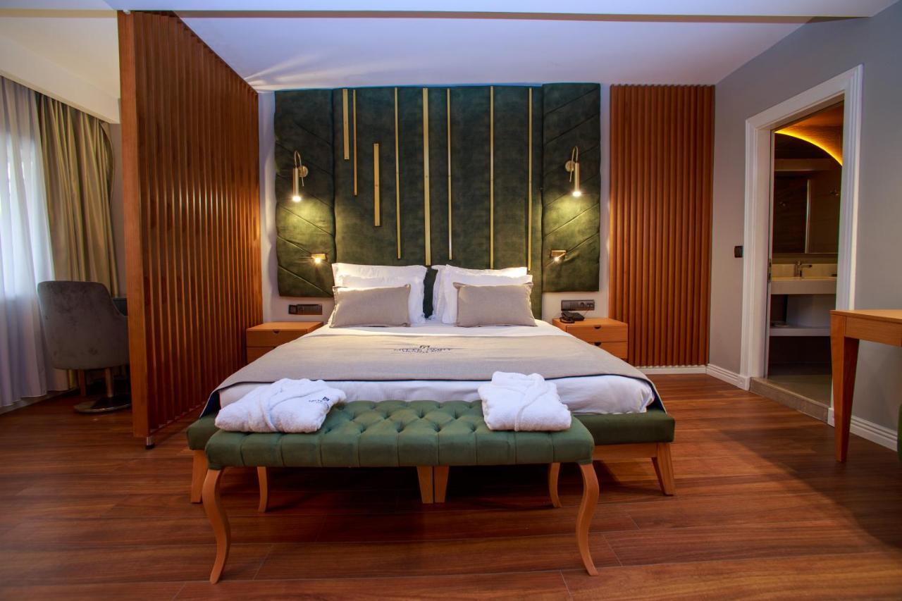 Mitte Port 4*