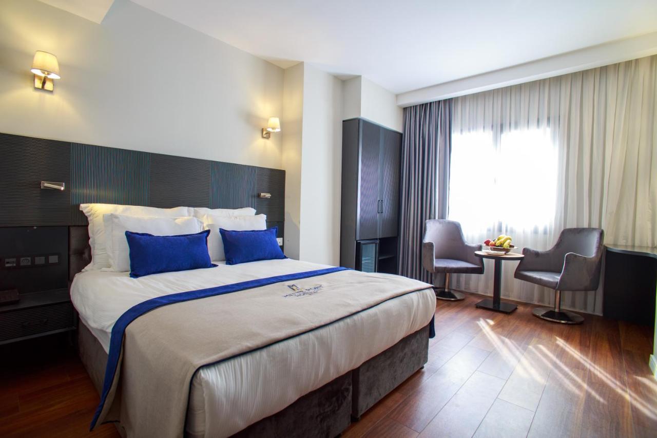 Mitte Port 4*