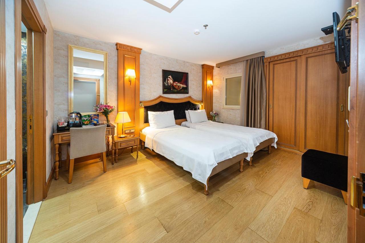 Aprilis - Special Category Hotel