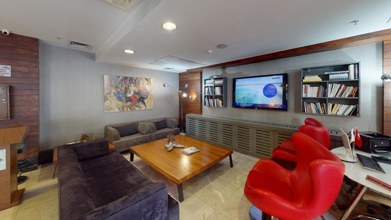 Mimi Hotel