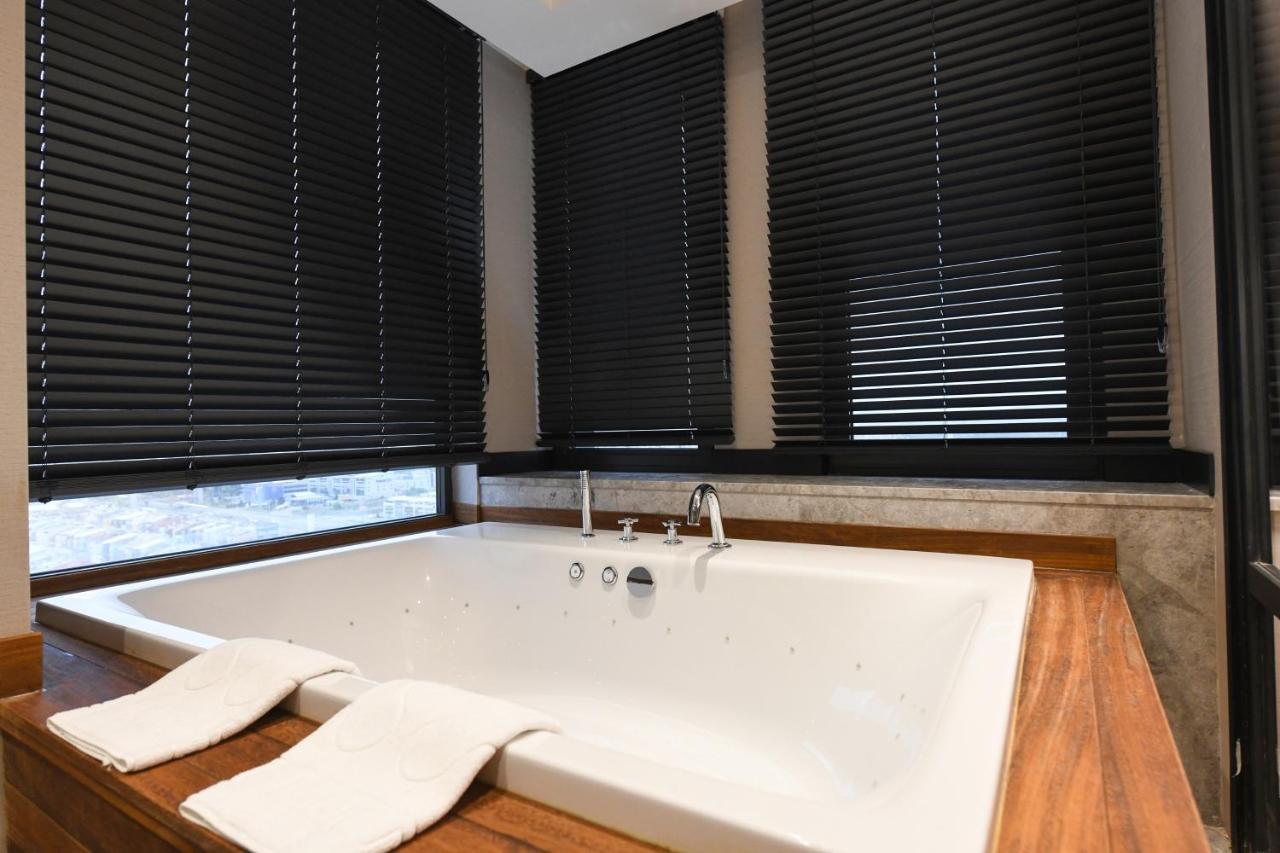 Crowne Plaza By Ihg 5*
