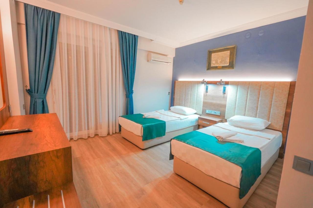 Hotel Amore 3*