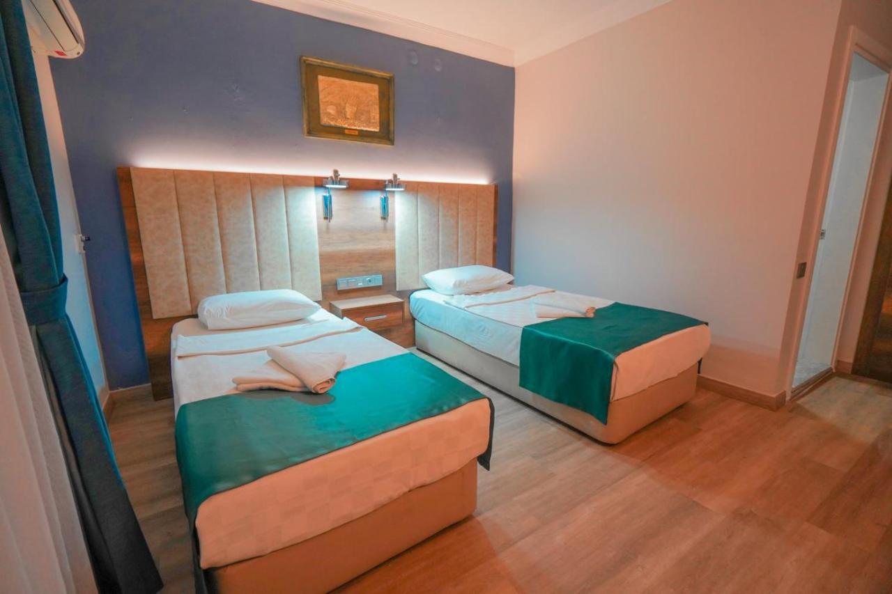 Hotel Amore 3*