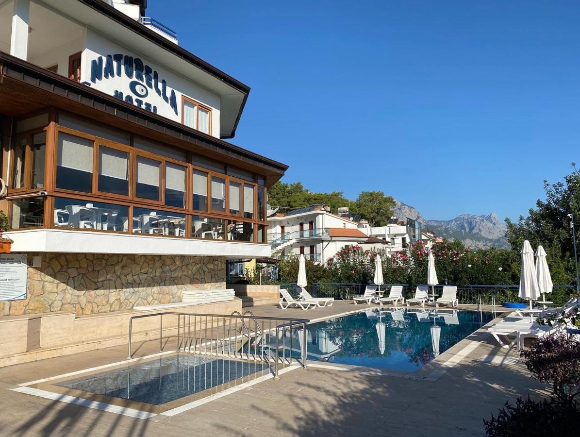 Naturella 3*
