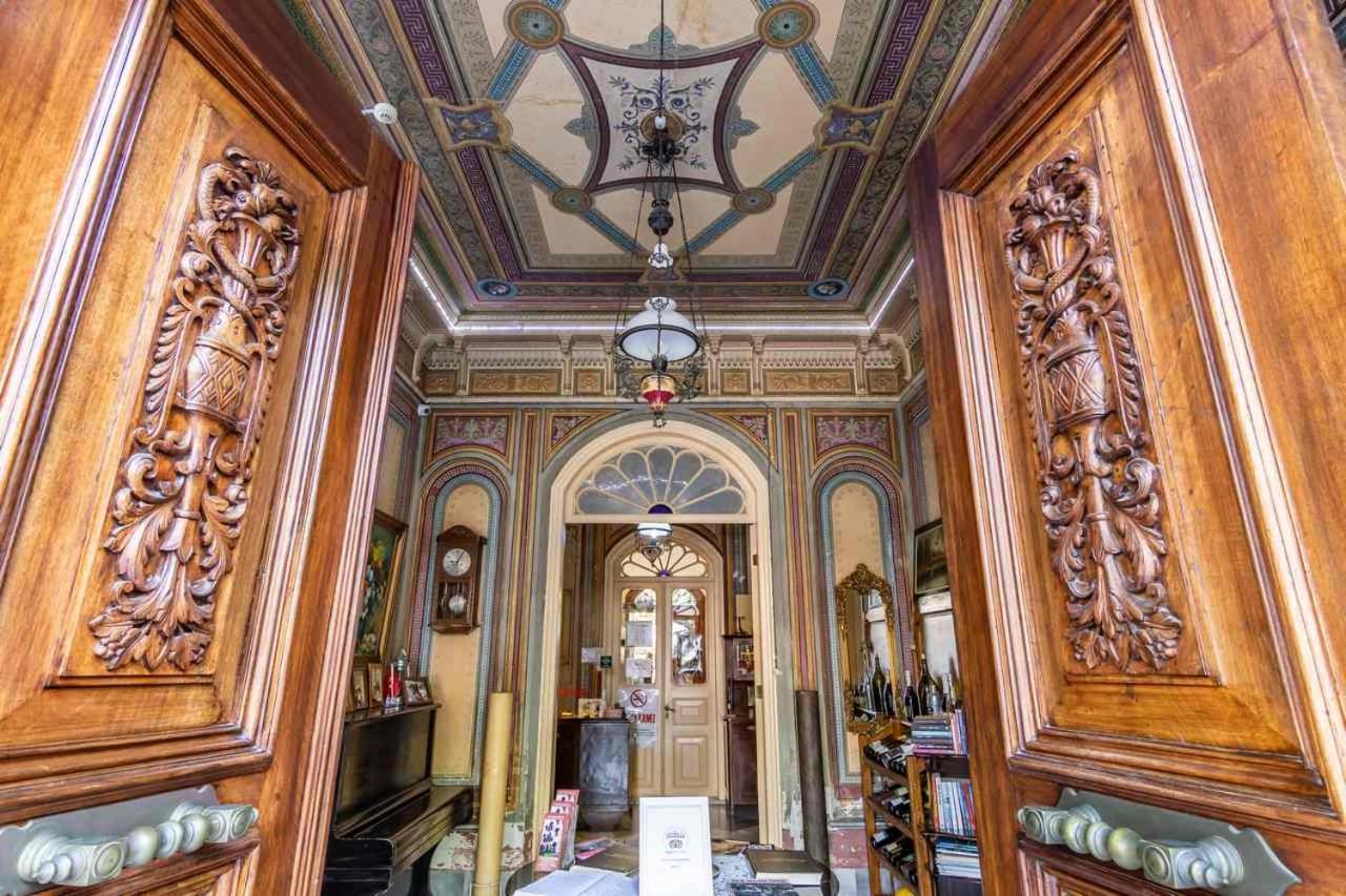 Bueyuekada Anastasia Meziki History Mansion * Adalar