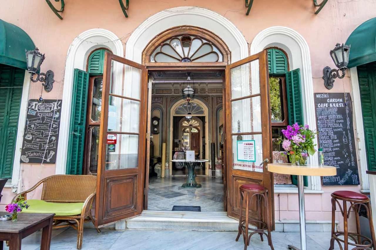 Bueyuekada Anastasia Meziki History Mansion * Adalar