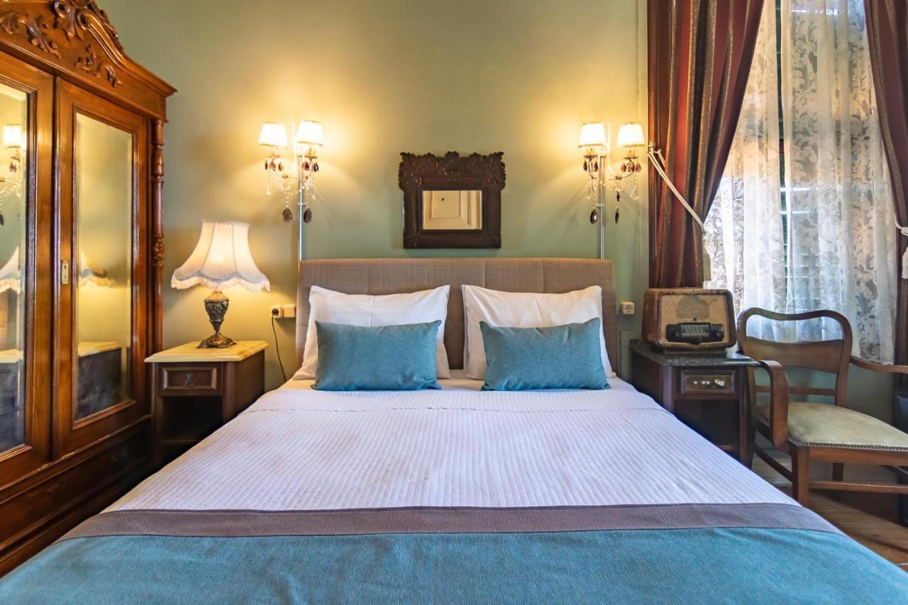Hotel Bueyuekada Anastasia Meziki History Mansion
