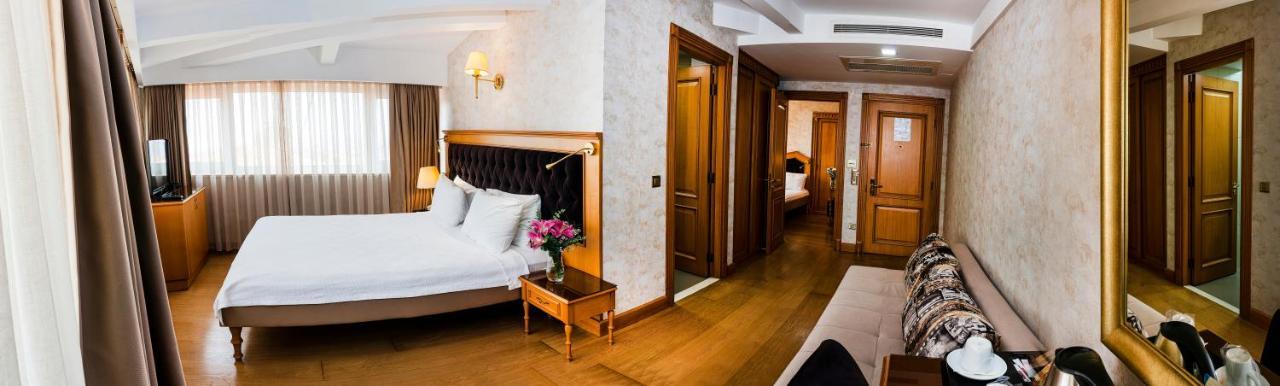 Hotel Aprilis - Special Category