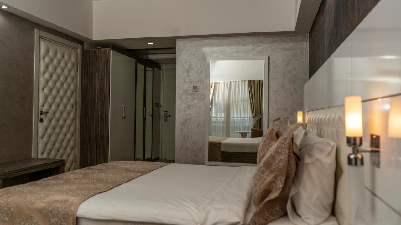 Hotel Mox Wellness & 4*