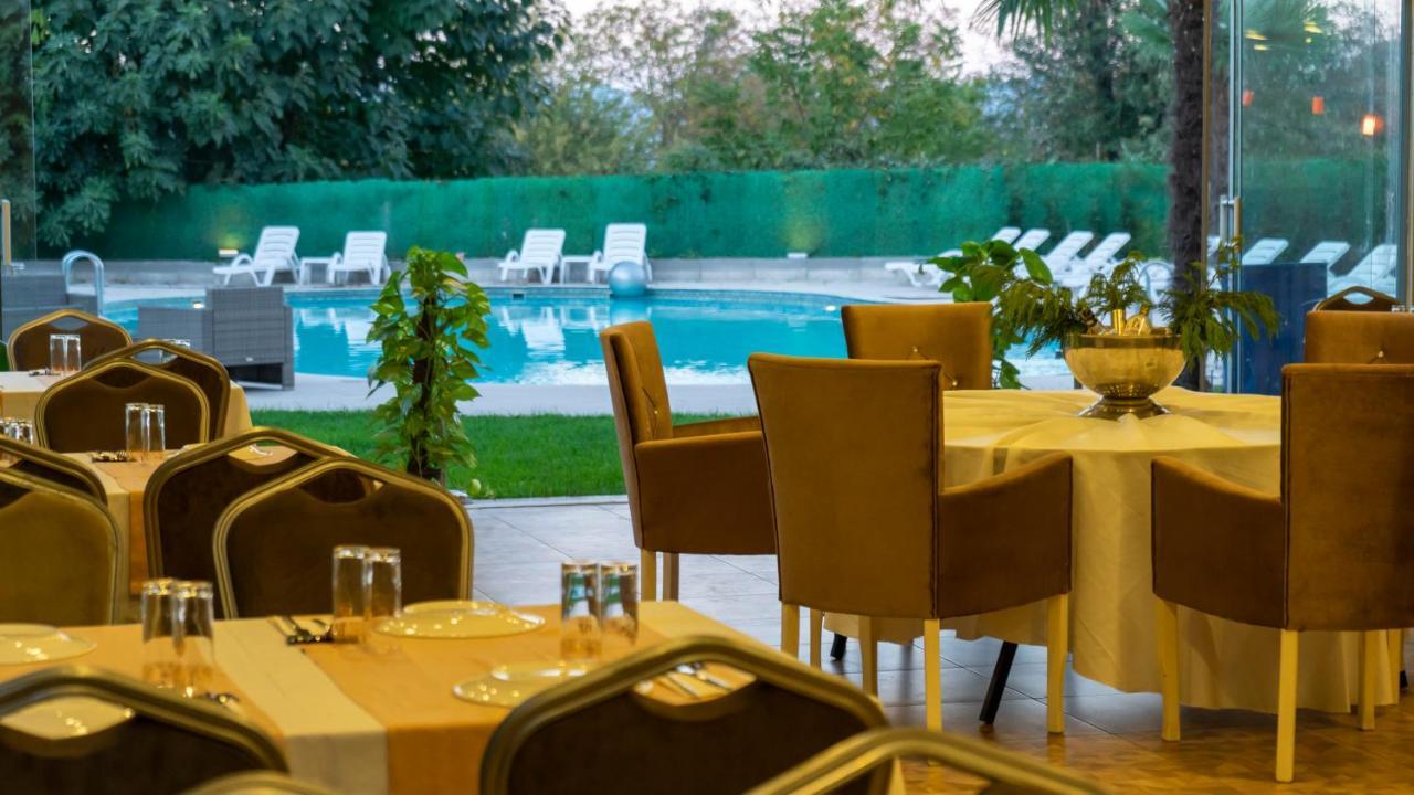Hotel Mox Wellness & 4*