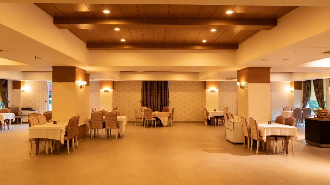 Hotel Mox Wellness & 4*
