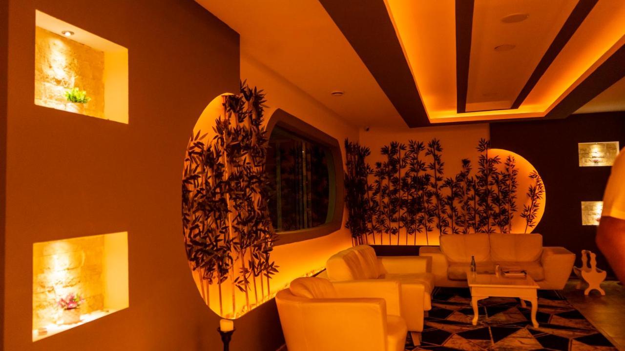 Mox Wellness & Hotel