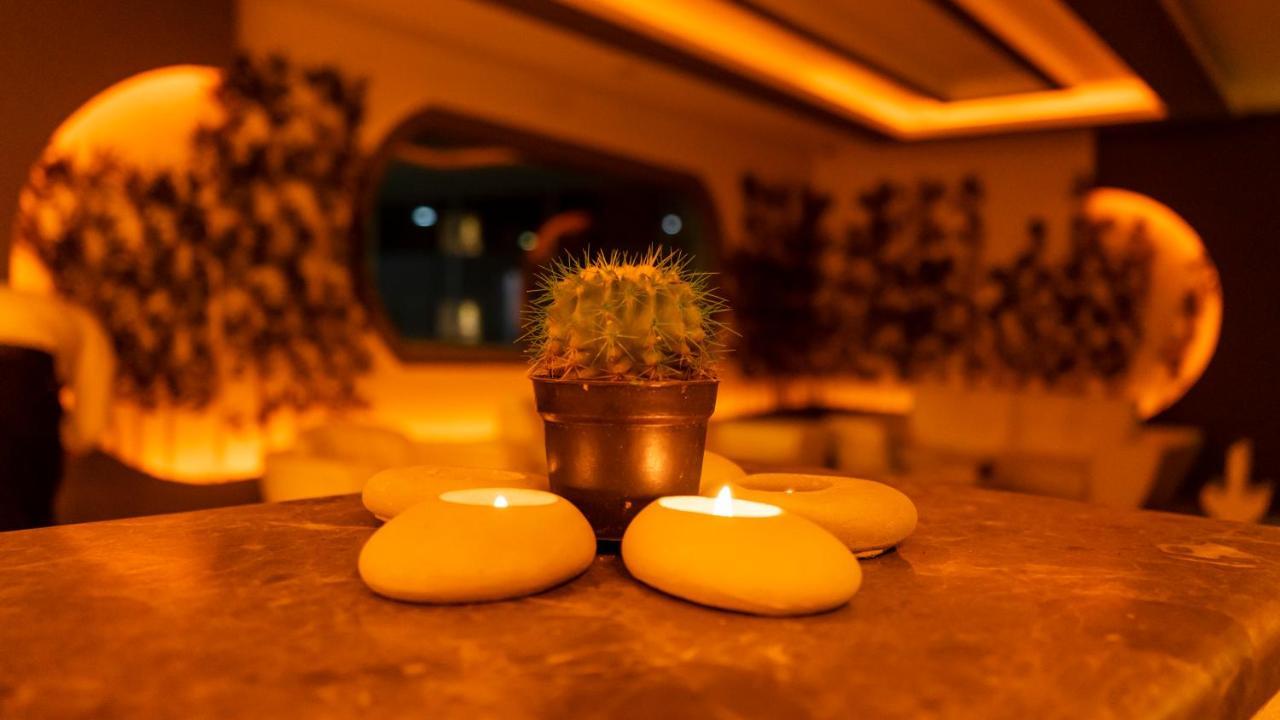 Mox Wellness & Hotel